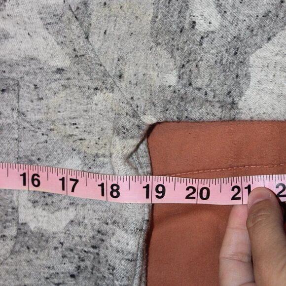 Club Monaco Gray Military Print Button Down Slim Fit Dress Shirts women Size XS - Picture 10 of 12